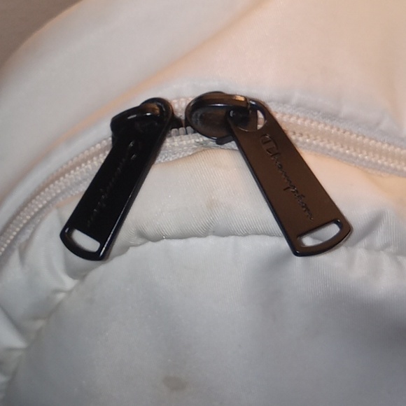 Backpack - Picture 6 of 8